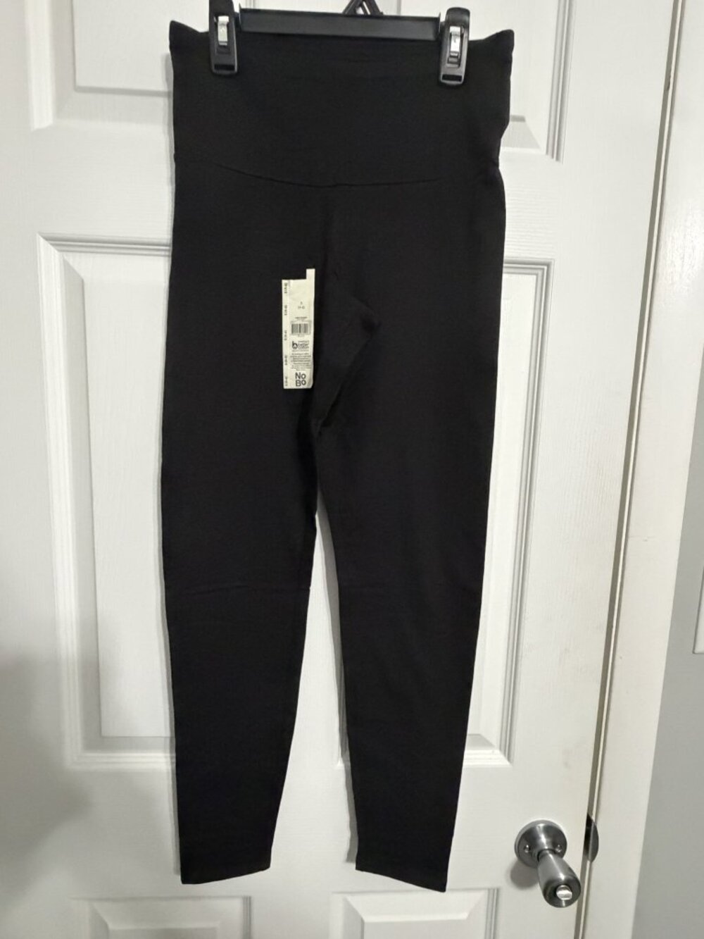 No Boundaries Black Ankle Leggings NWT Size S (4-6)